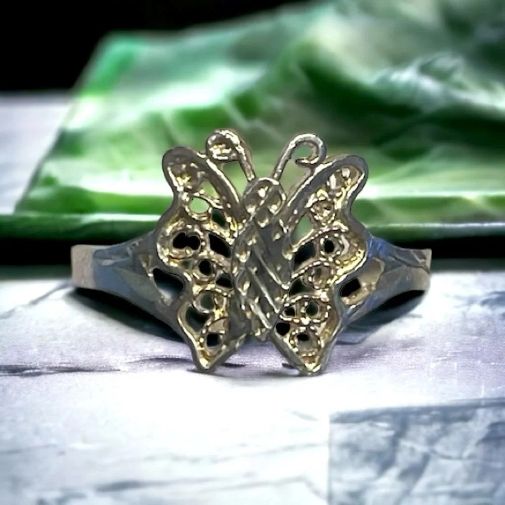 Sterling Silver Diamond-Cut Butterfly Ring